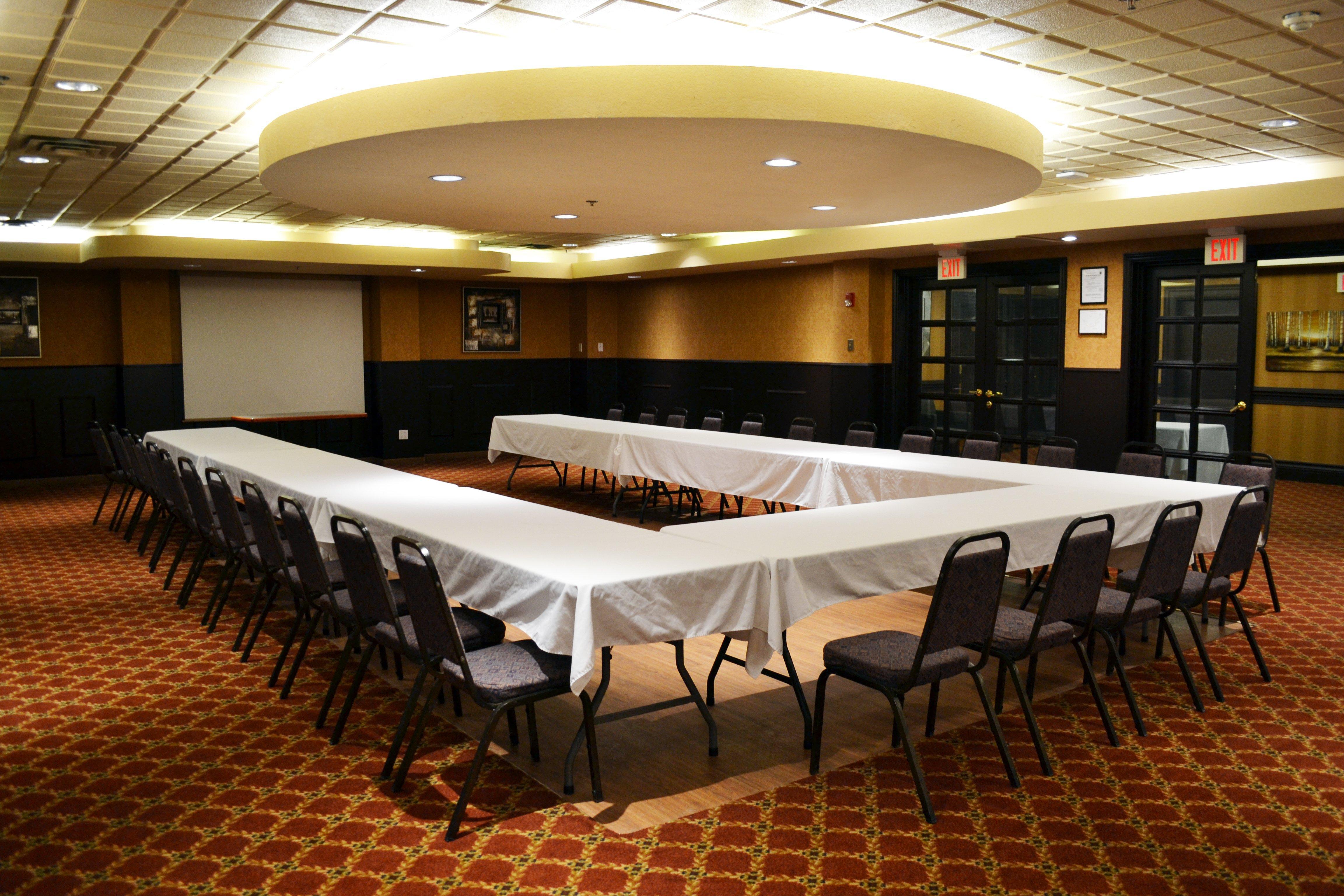 Holiday Inn Hinton By Ihg Bagian luar foto