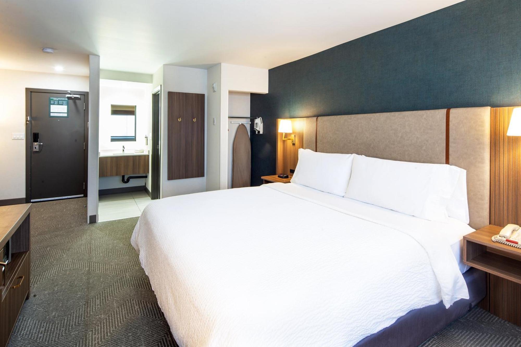 Holiday Inn Hinton By Ihg Bagian luar foto