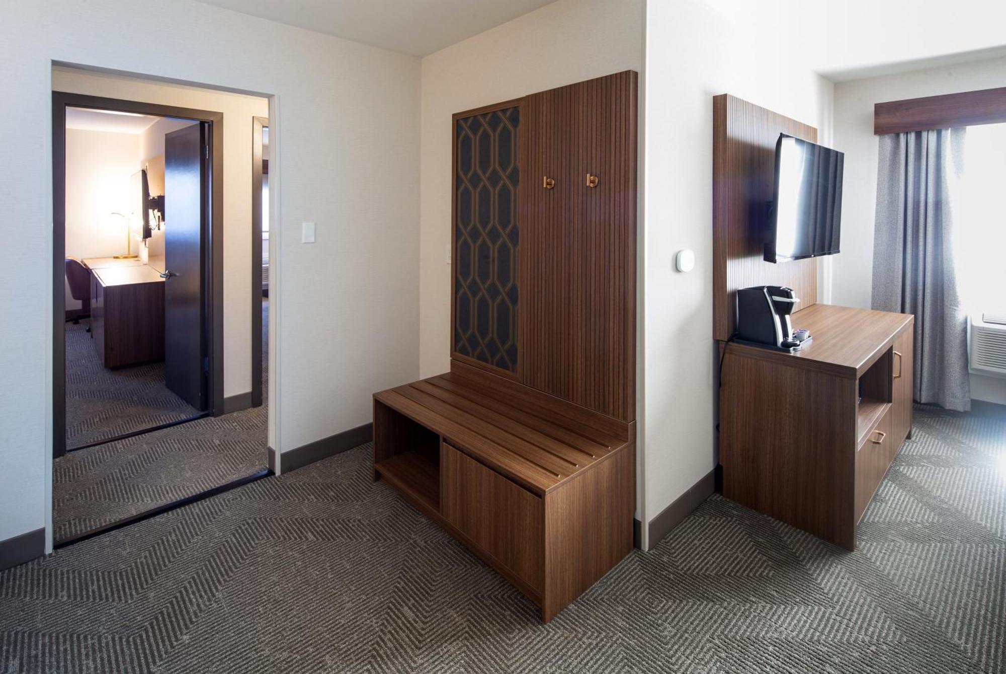 Holiday Inn Hinton By Ihg Bagian luar foto