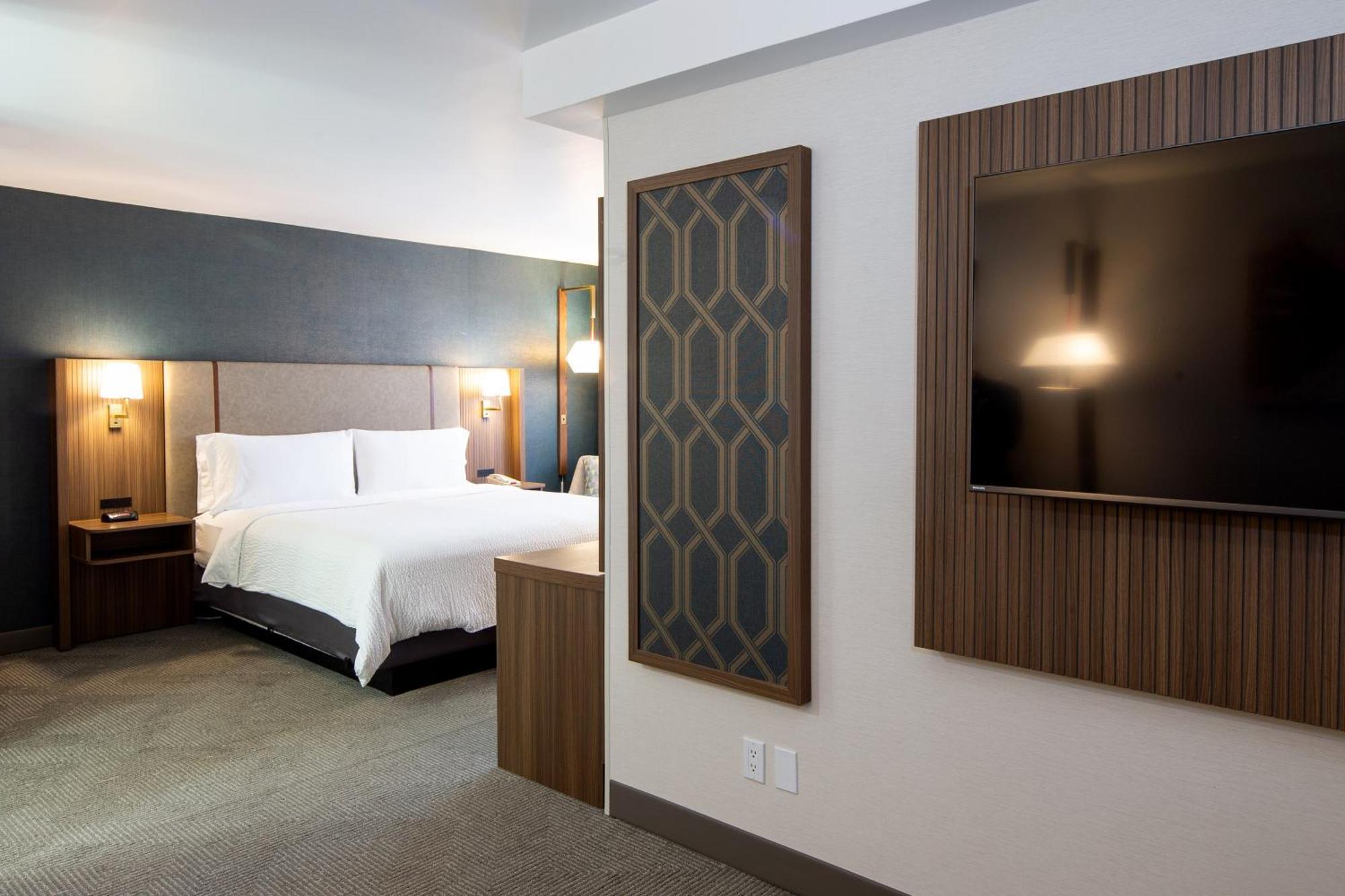 Holiday Inn Hinton By Ihg Bagian luar foto